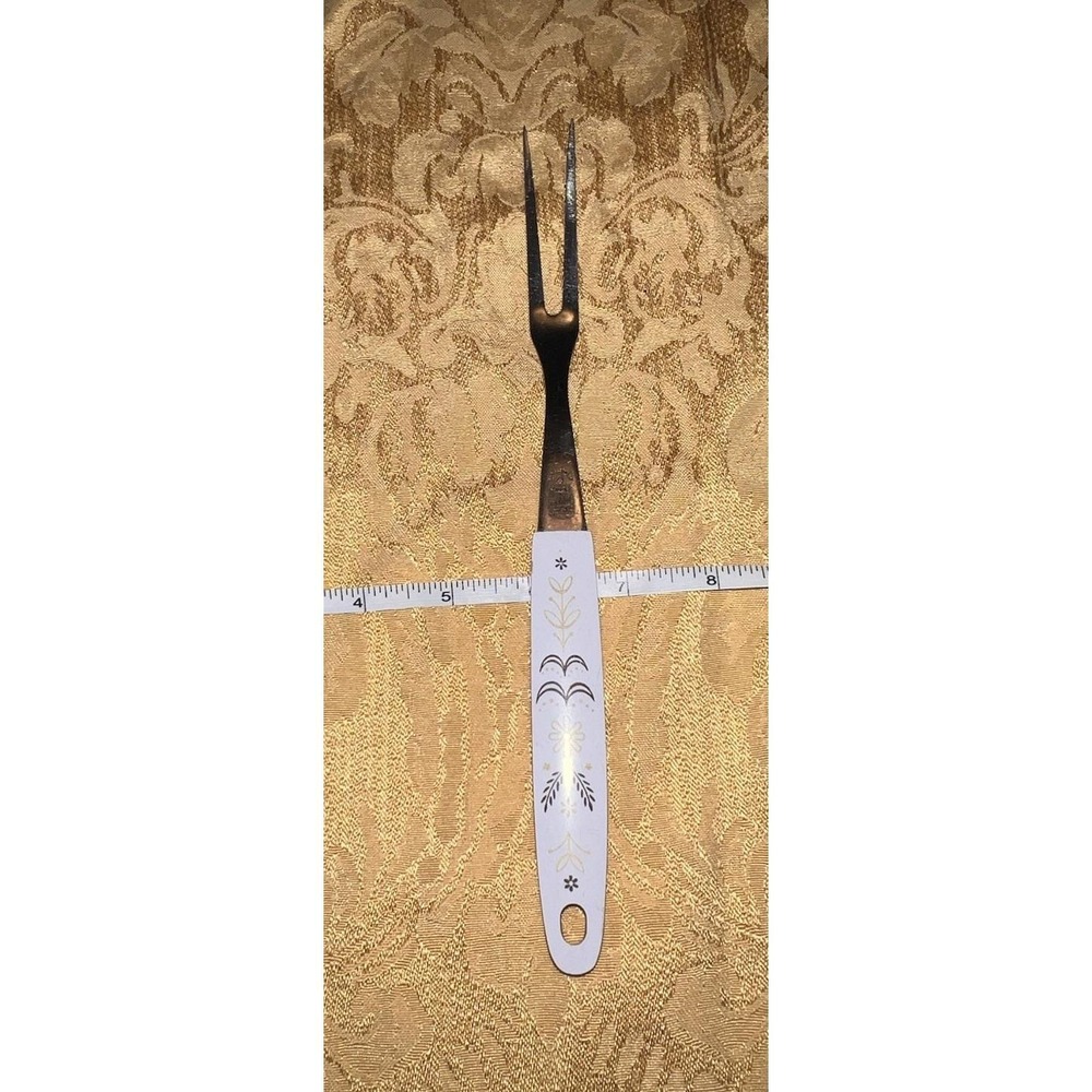 VTG 1960s Ekco Flint Arrowhead meat/carving fork in the Harvest Wheat pattern